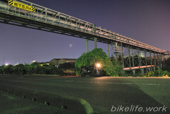 raw現像した大竹の工場夜景の写真