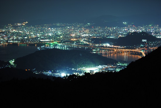 絵下山からみた広島の夜景