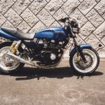 青に全塗装したXJR400