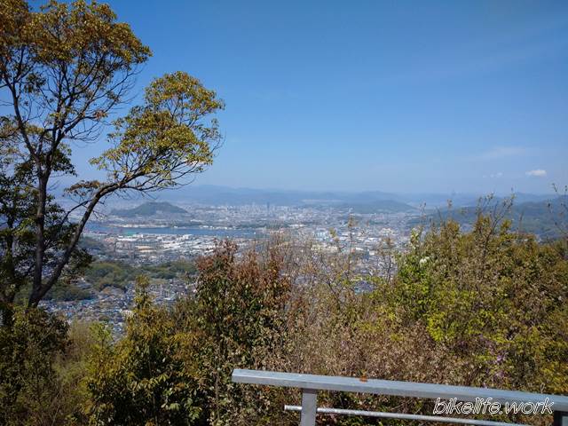 愛宕神社の社からみた広島の景色